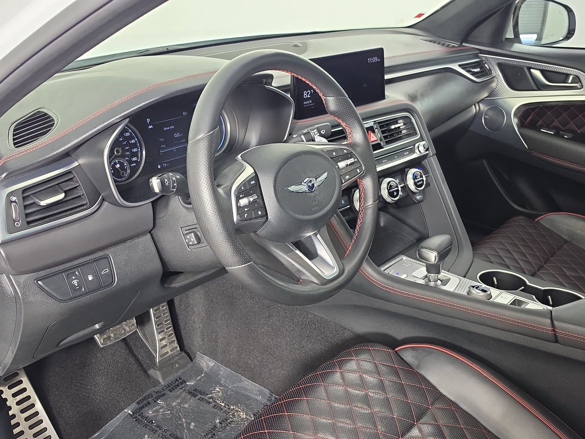 Used 2022 Genesis G70 3.3T RWD image 12