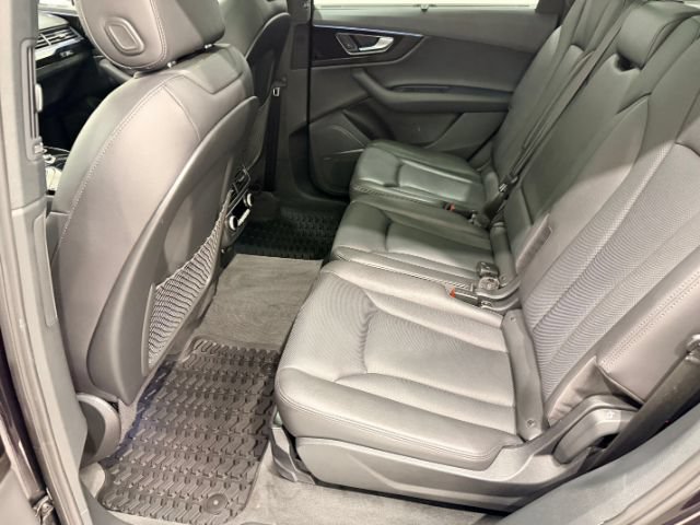 Used 2018 Audi Q7 3.0T Premium Plus w/ Premium Plus Package AWD/4WD image 48