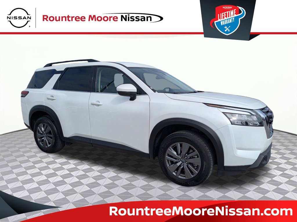 Used 2025 Nissan Pathfinder SV