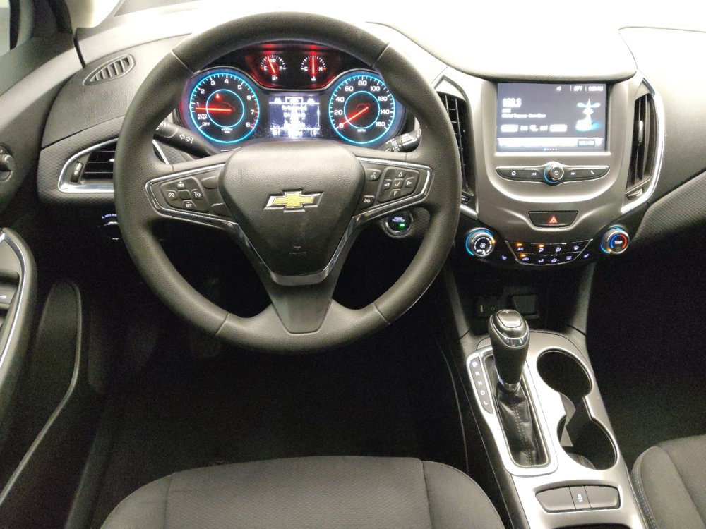Used 2017 Chevrolet Cruze LT w/ Convenience Package image 22