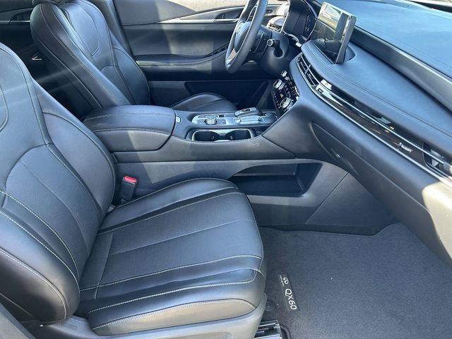 Certified 2025 INFINITI QX60 Luxe w/ Vision Package image 12