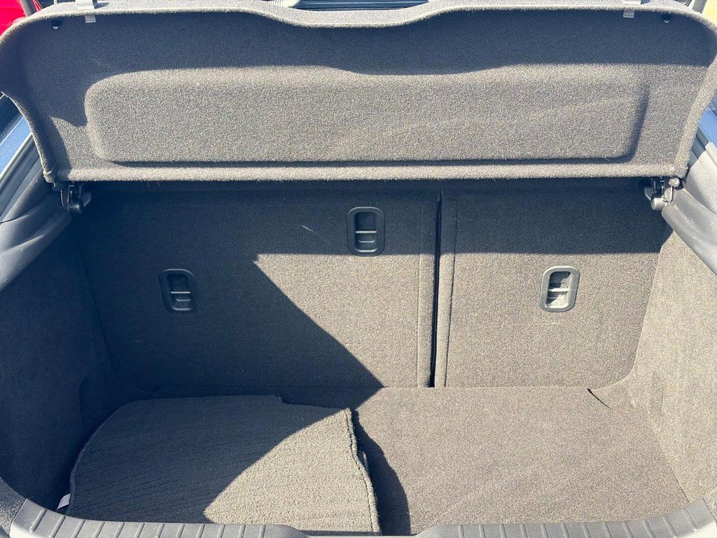 Used 2022 MAZDA MAZDA3 s FWD image 7