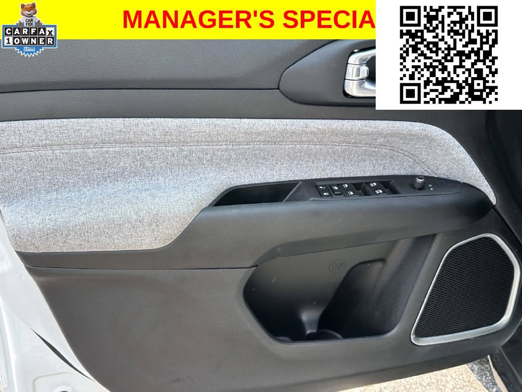 Used 2023 Jeep Compass Latitude AWD/4WD image 15