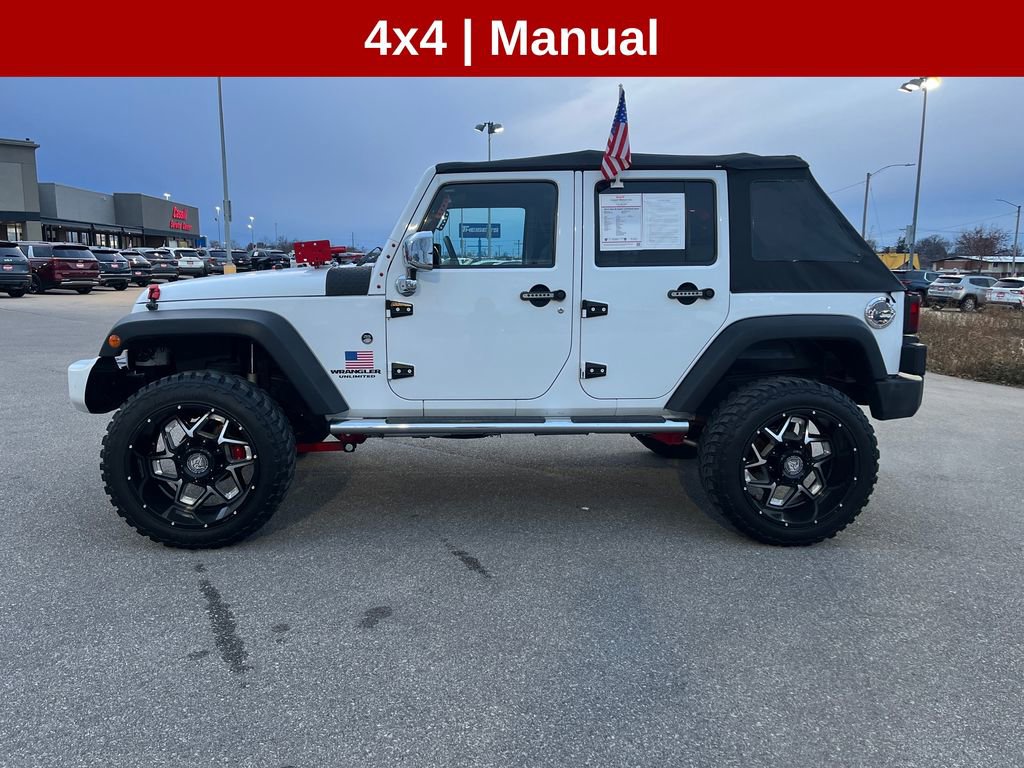 Used 2013 Jeep Wrangler Unlimited Sport image 2