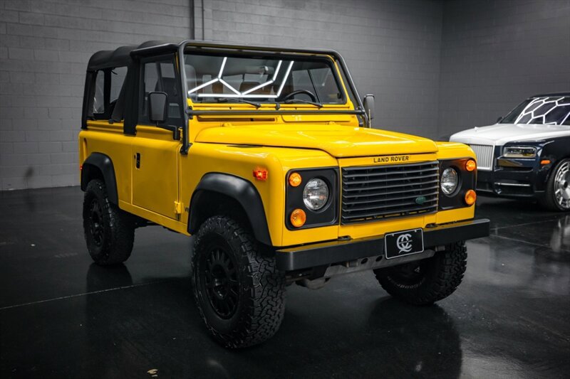 Used 1995 Land Rover Defender 90 image 24