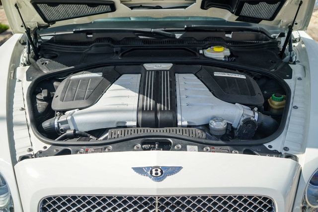 Used 2016 Bentley Continental GT image 25