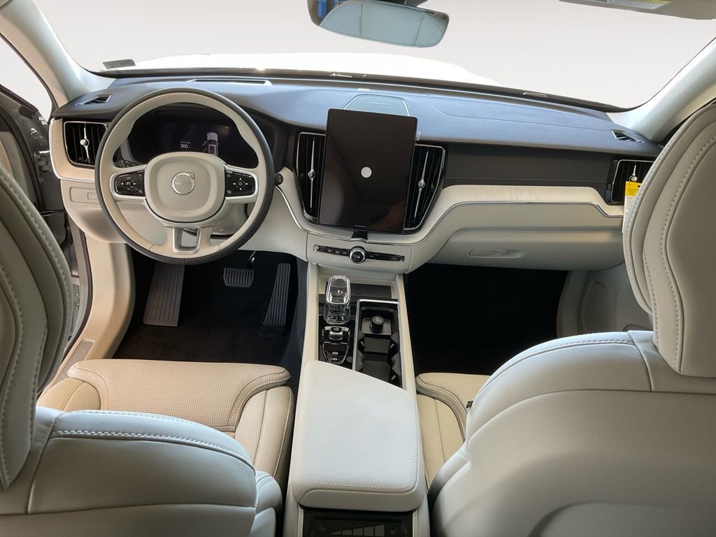 New 2026 Volvo XC60 B5 Ultra w/ Protection Package Premier image 10