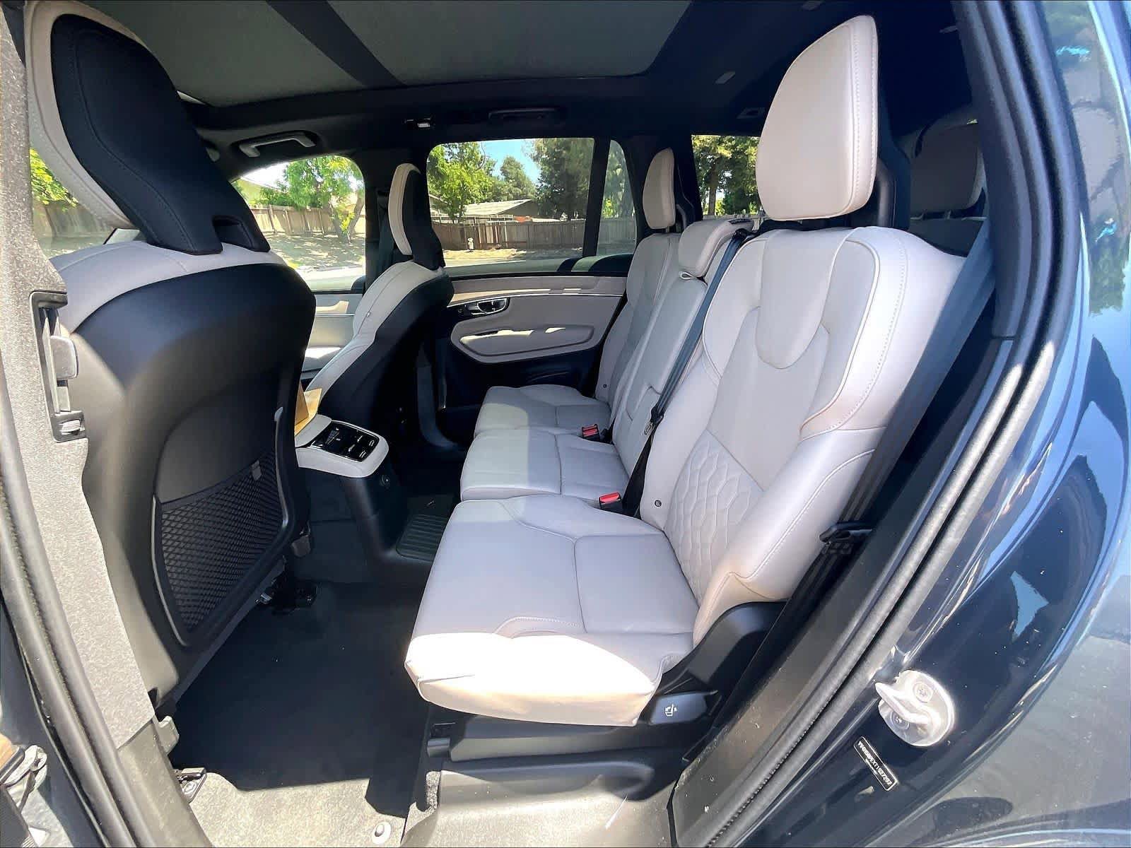 New 2026 Volvo XC90 T8 Plus w/ Protection Package AWD/4WD image 12