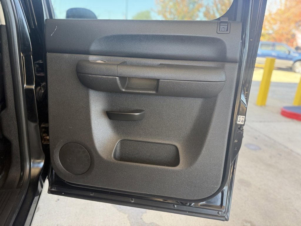 Used 2013 Chevrolet Silverado 1500 LT image 18