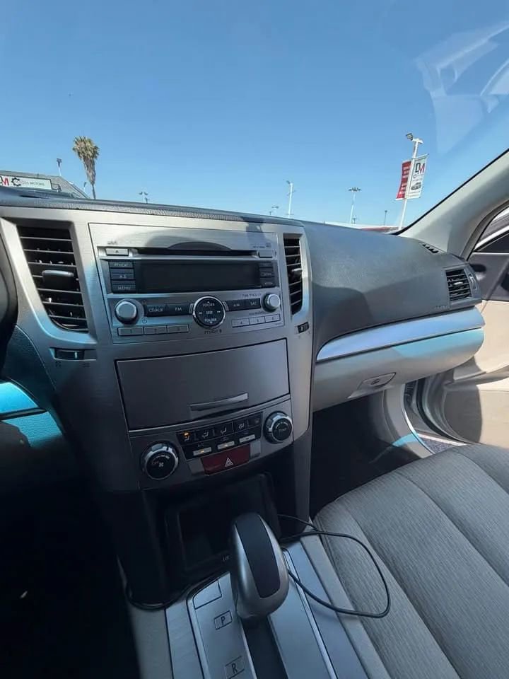 Used 2011 Subaru Legacy 2.5i Premium AWD/4WD image 7