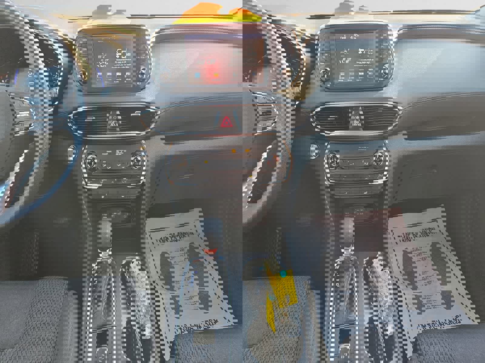 Used 2019 Hyundai Santa Fe SEL image 11