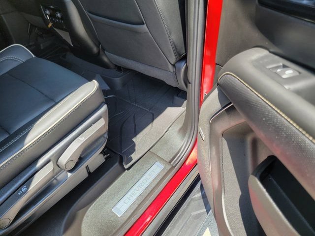 Used 2026 Chevrolet Tahoe Premier w/ Sun And Tow Package RWD image 13