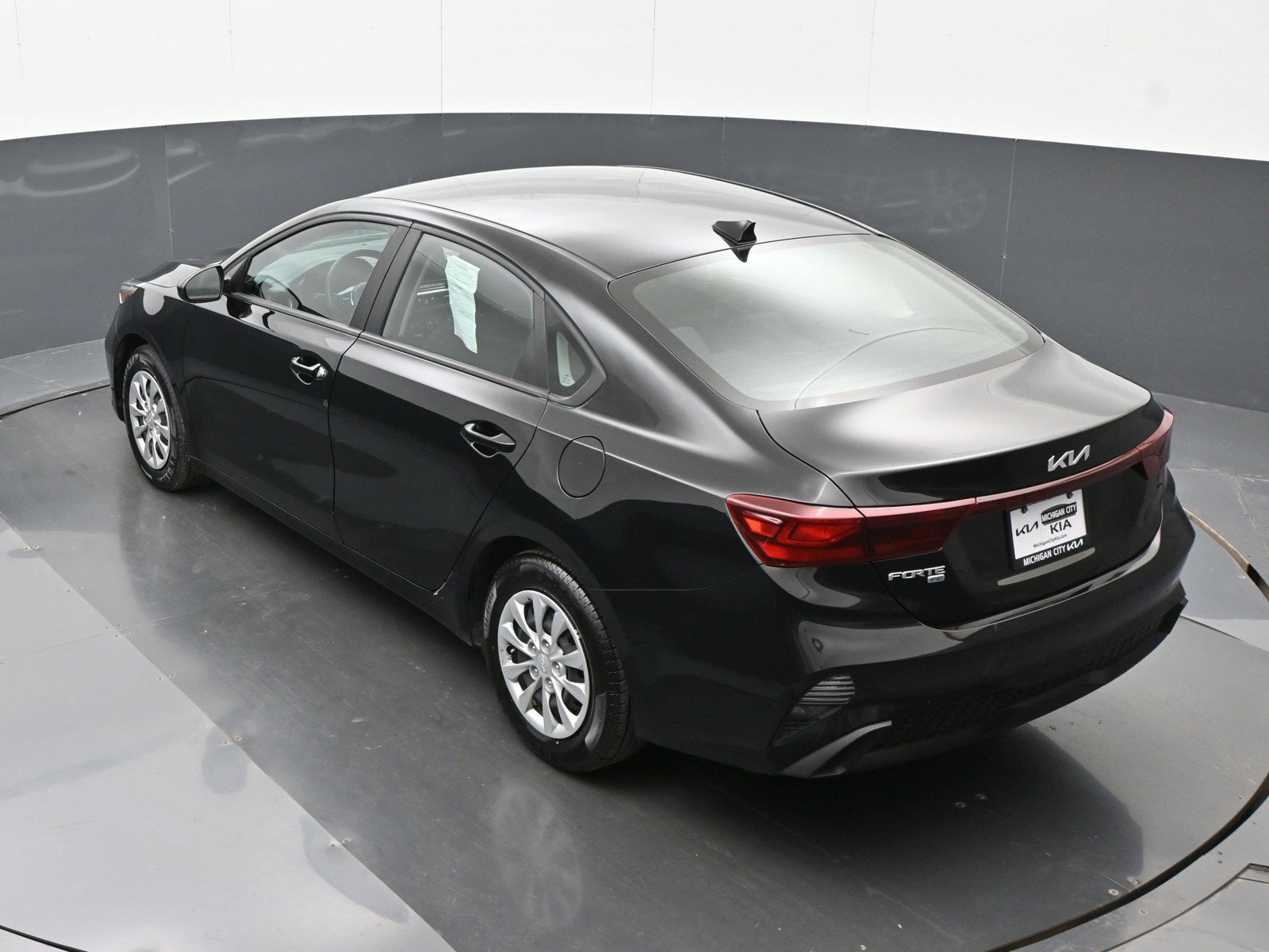 Used 2024 Kia Forte LX FWD image 29