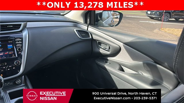 Certified 2024 Nissan Murano SV w/ SV Midnight Edition Package image 22