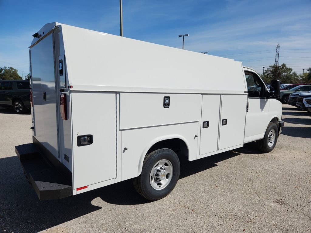 New 2025 Chevrolet Express 3500 w/ Power Convenience Package RWD image 10