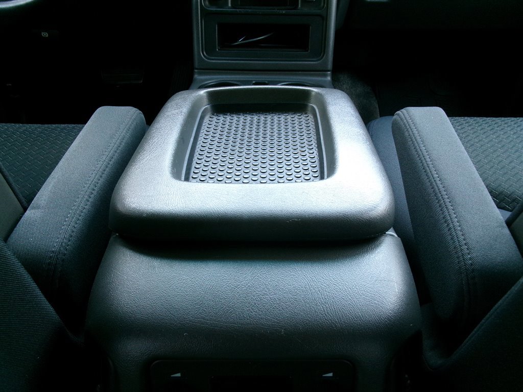 Used 2003 Chevrolet Avalanche 4x4 w/ Suspension Package, Off-Road image 15