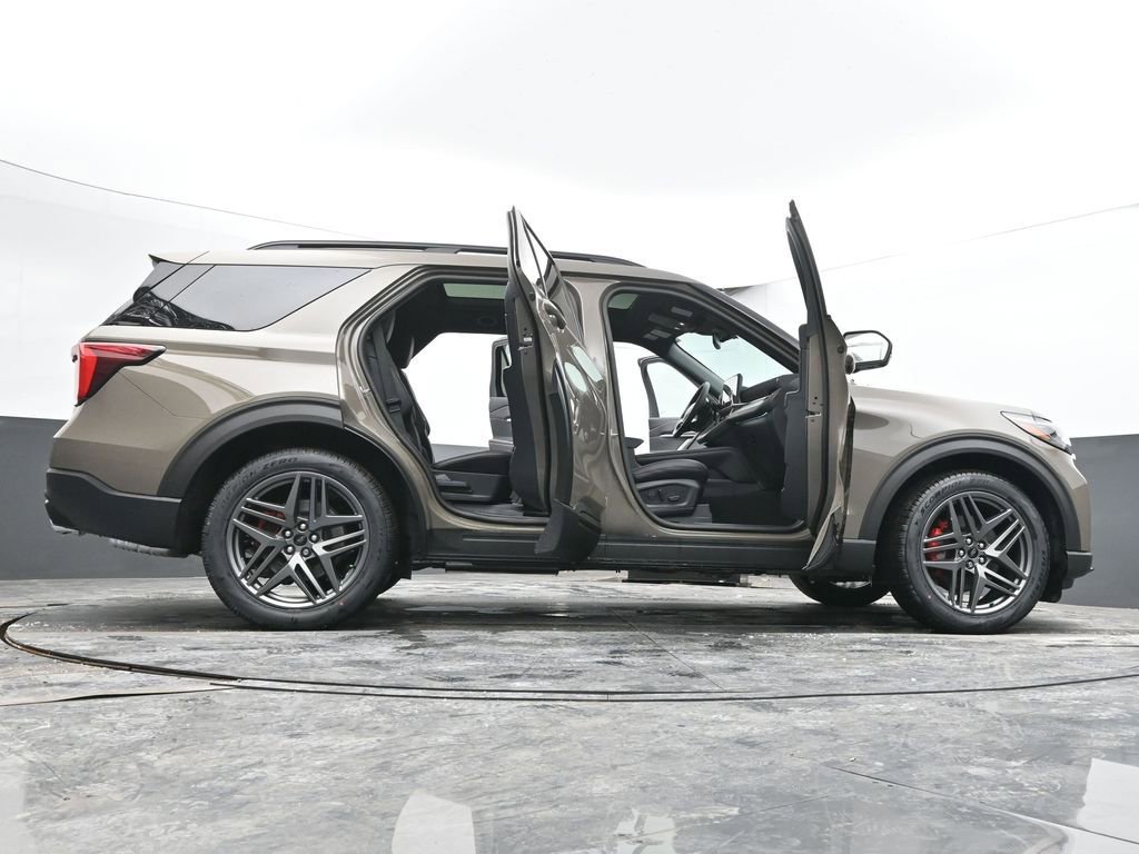 New 2026 Ford Explorer ST w/ Sun And Sound Package image 95