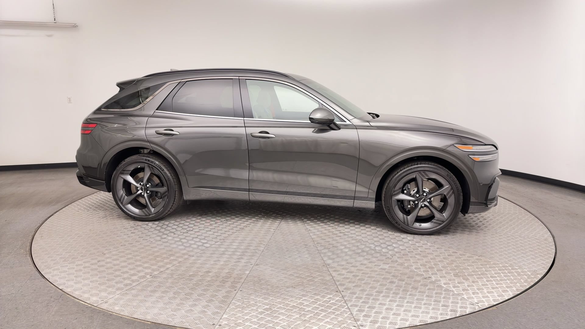 Certified 2026 Genesis GV70 3.5T Sport Prestige AWD/4WD image 9