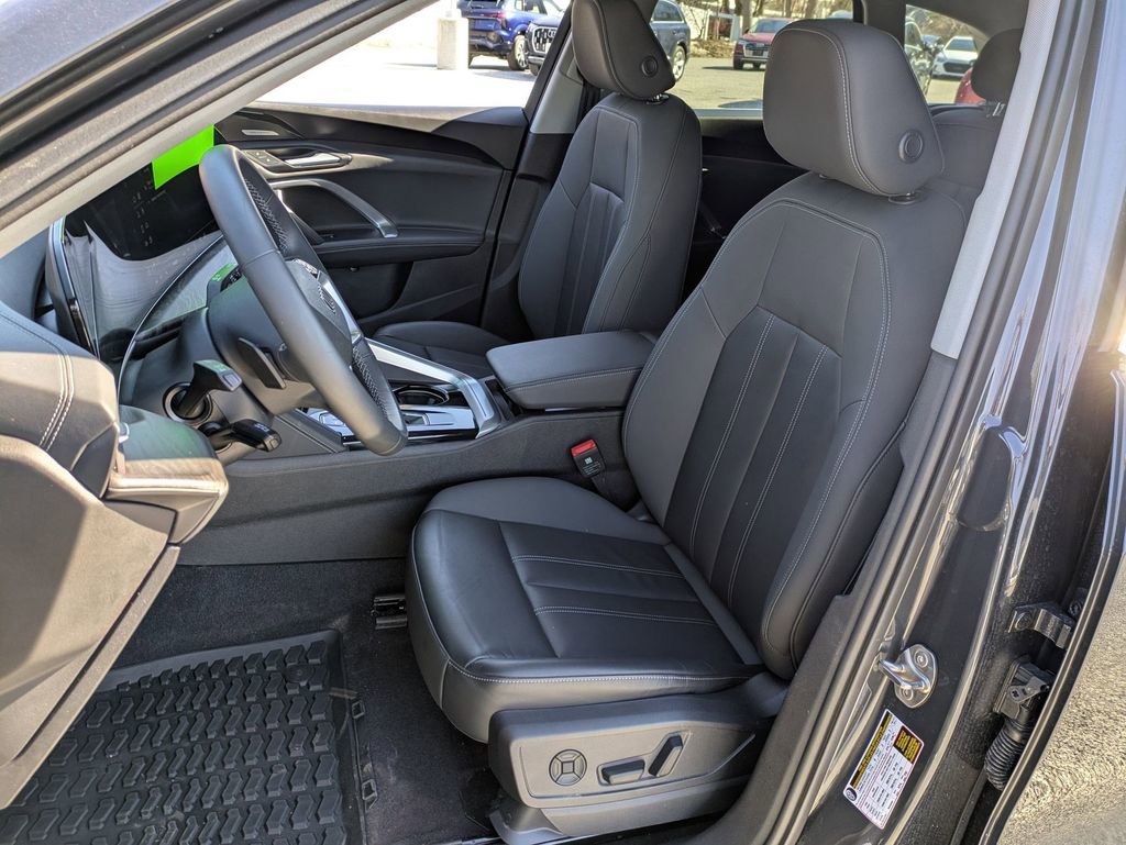 Certified 2025 Audi Q5 Premium Plus w/ Premium Plus image 8