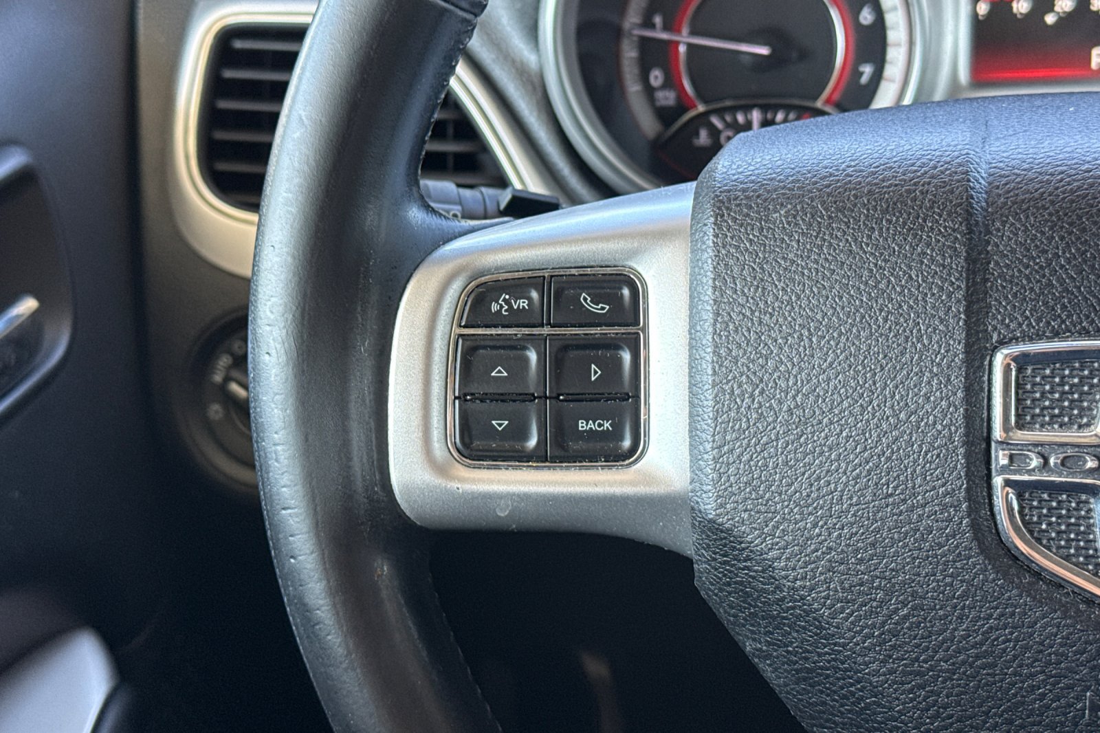 Used 2018 Dodge Journey SE w/ Connectivity Group FWD image 33