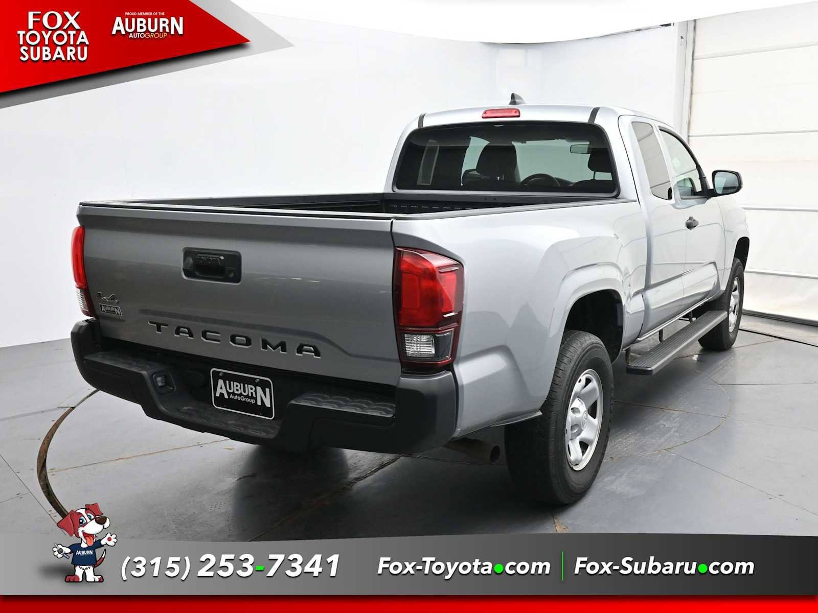 Used 2023 Toyota Tacoma SR AWD/4WD image 13