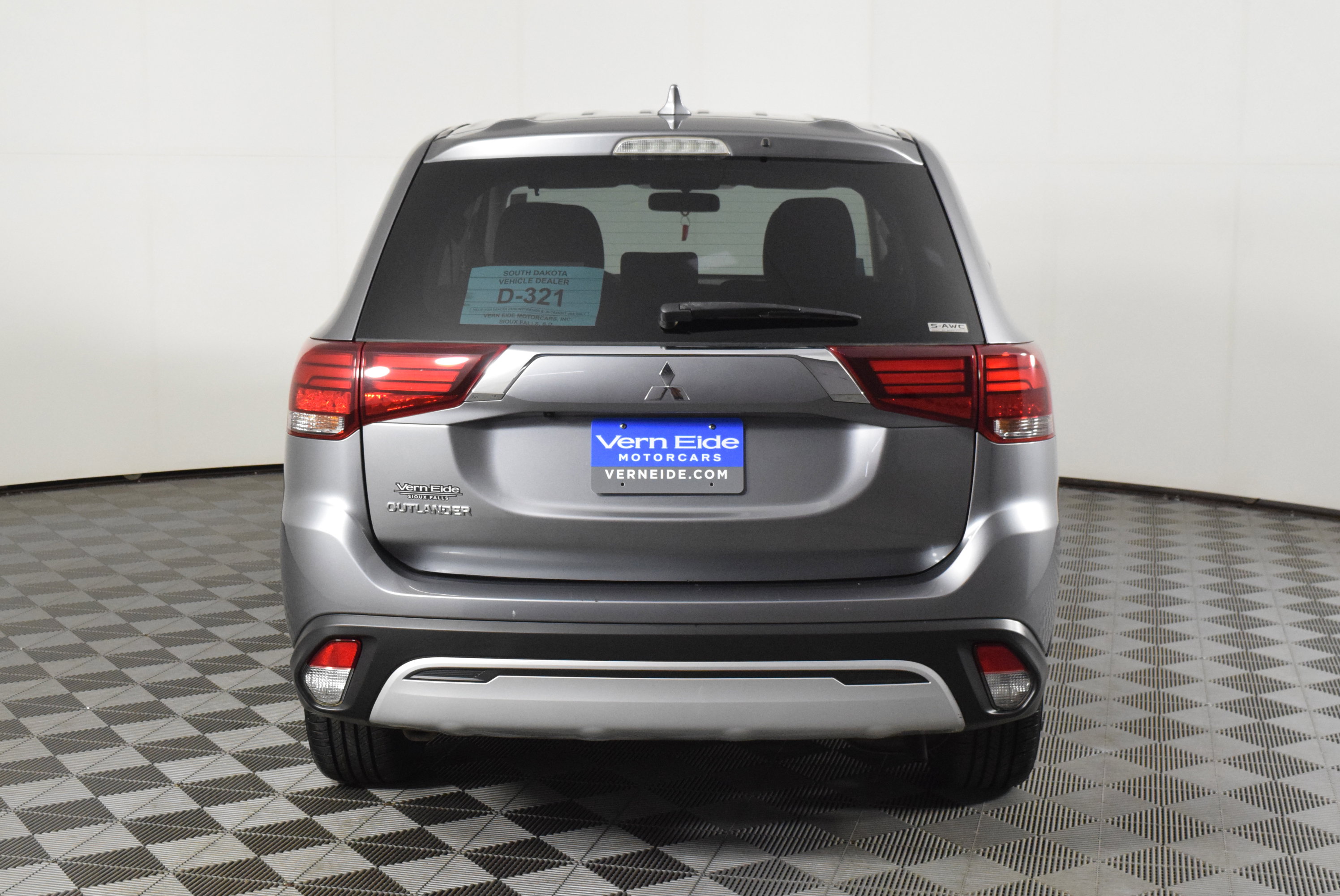 Used 2020 Mitsubishi Outlander ES image 6