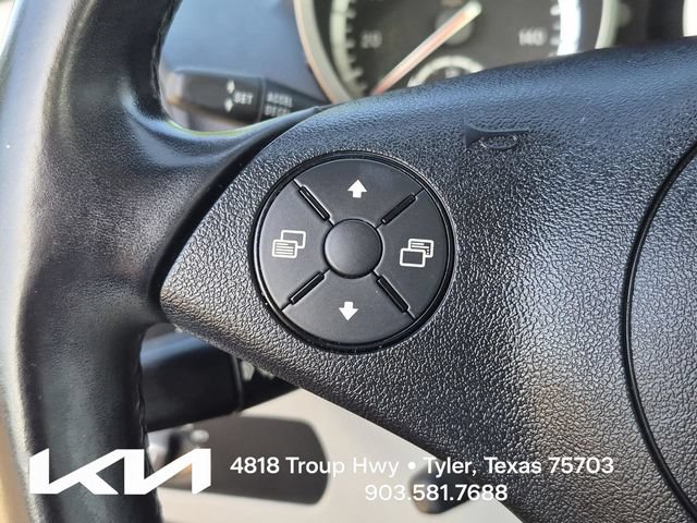 Used 2010 Mercedes-Benz SLK 300 image 24