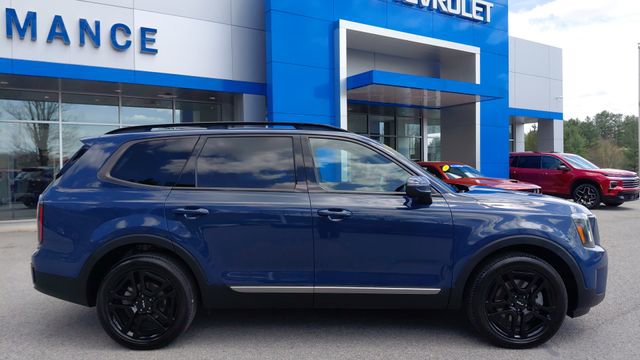 Used 2023 Kia Telluride EX X-Line AWD/4WD image 3