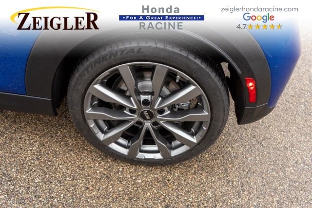 Used 2025 MINI Cooper 2-Door Hardtop image 11