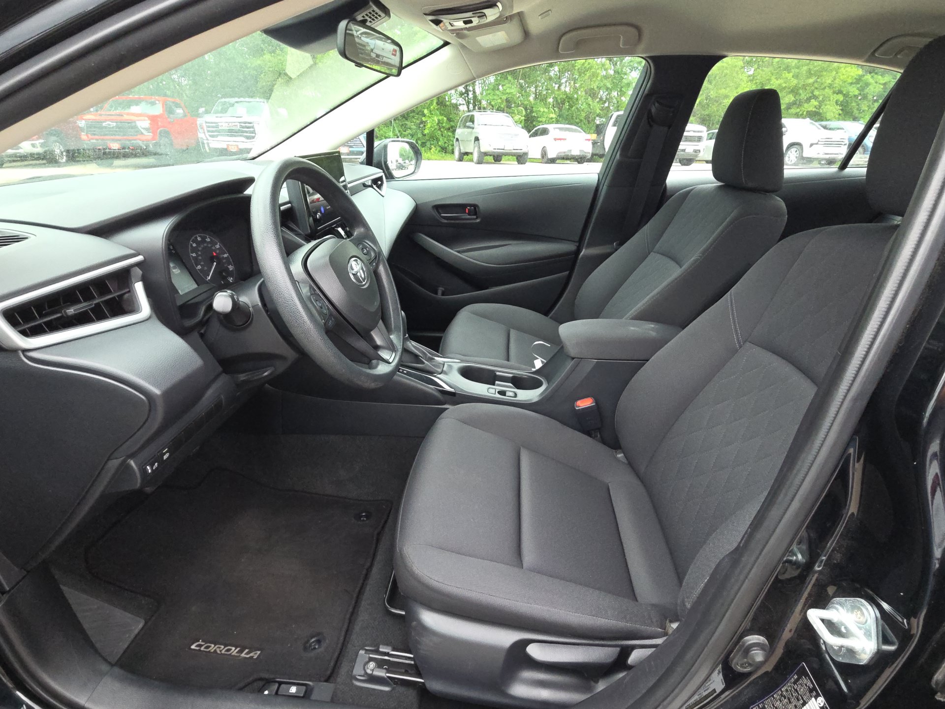 Used 2024 Toyota Corolla LE FWD image 15