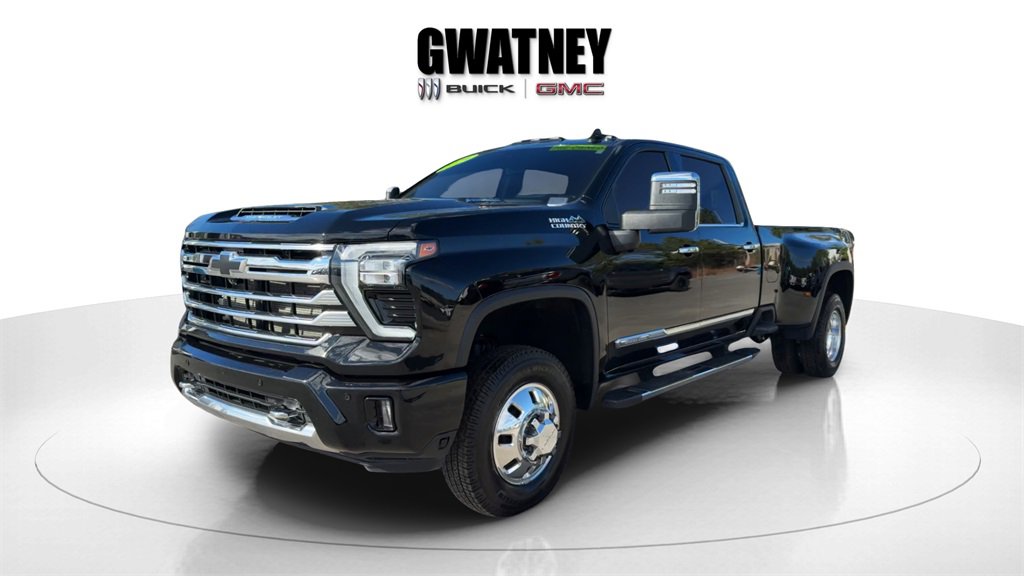 Used 2024 Chevrolet Silverado 3500 High Country w/ High Country Premium Package image 3