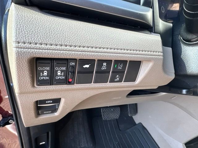 Used 2018 Honda Odyssey EX-L image 22