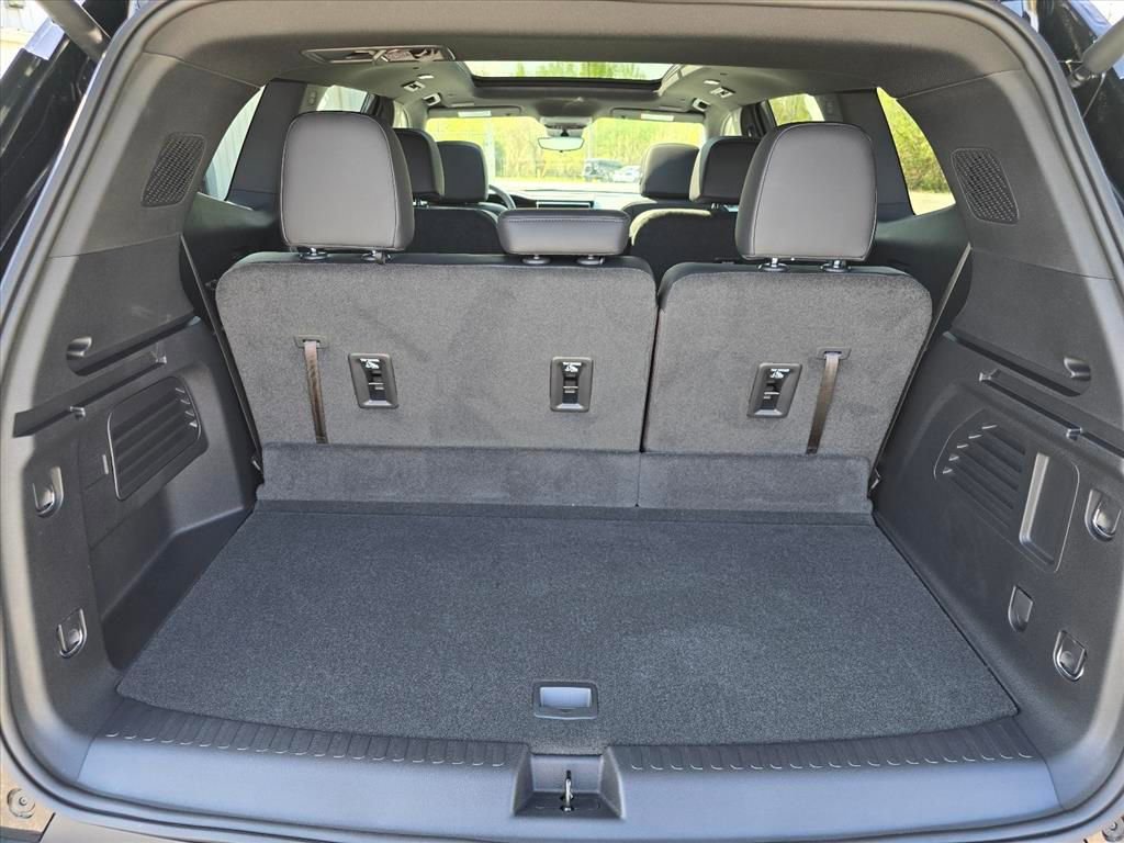 New 2026 GMC Acadia Elevation w/ Black Edition FWD image 21
