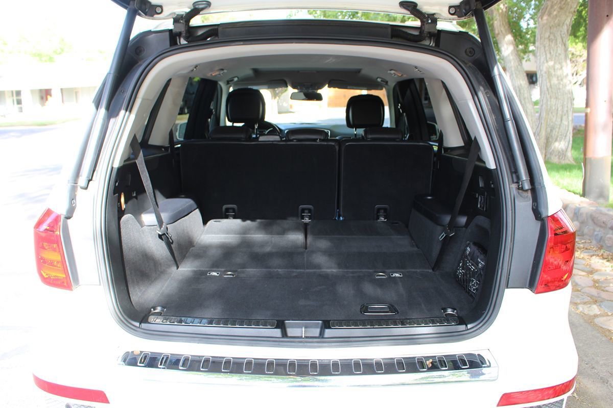 Used 2015 Mercedes-Benz GL 550 4MATIC image 25