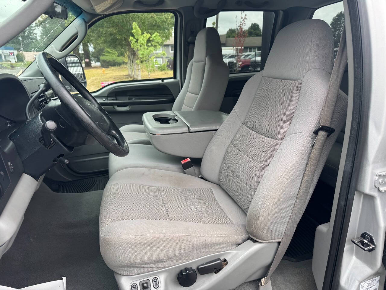 Used 2006 Ford F250 XLT AWD/4WD image 9