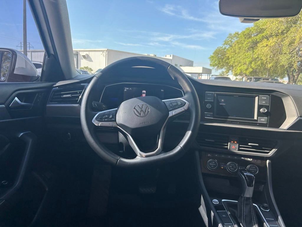 Used 2023 Volkswagen Jetta SE FWD image 47