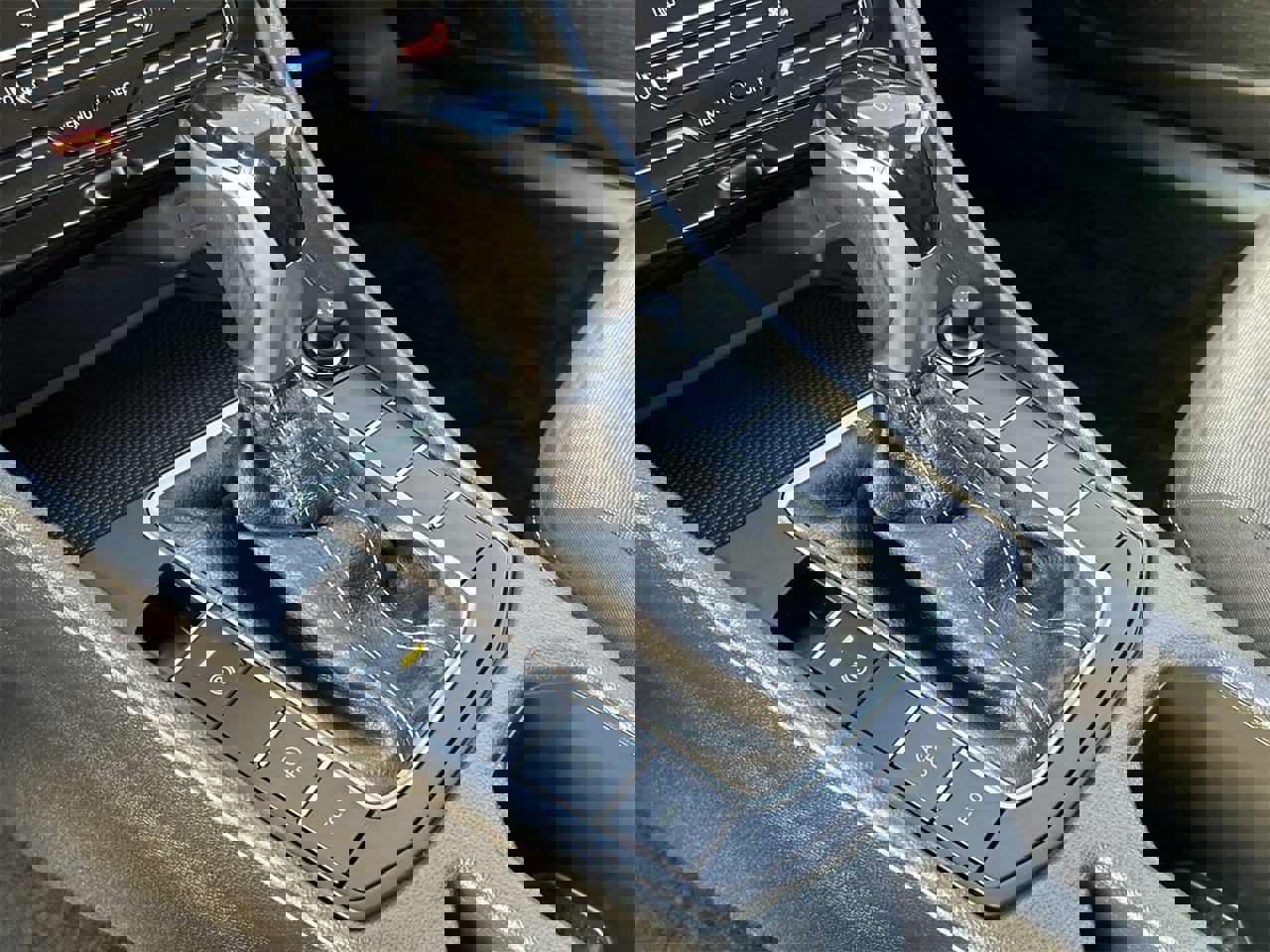 Certified 2025 Volkswagen Jetta S image 25