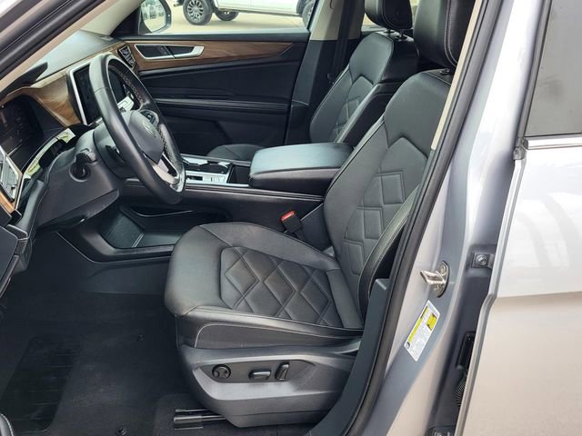 Used 2024 Volkswagen Atlas SE AWD/4WD image 11