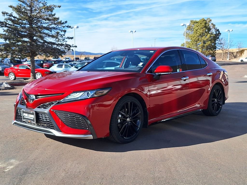 Used 2021 Toyota Camry XSE image 7