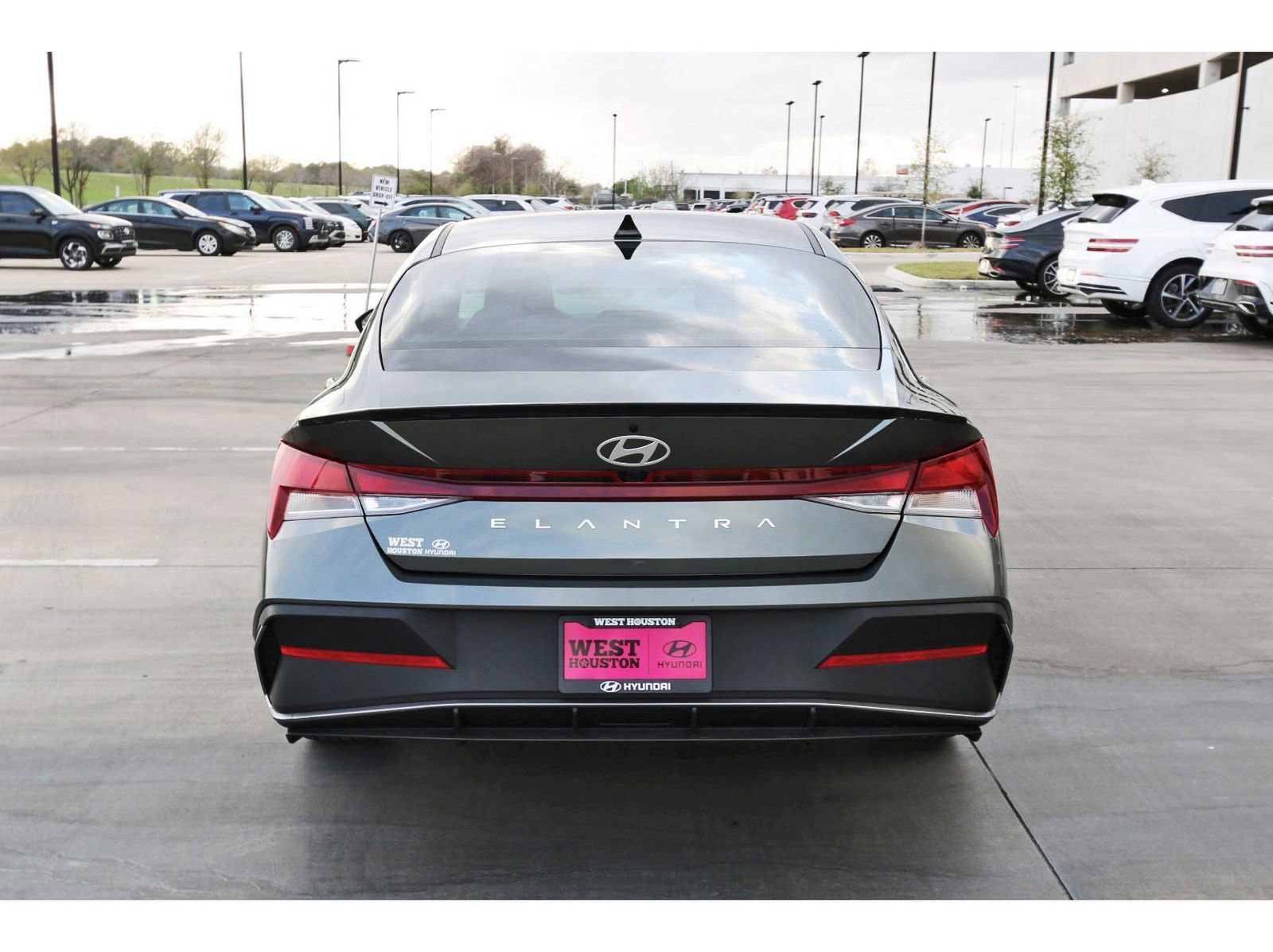 Used 2025 Hyundai Elantra Sport FWD image 8