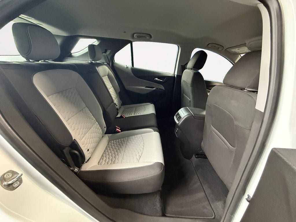Used 2020 Chevrolet Equinox LS AWD/4WD image 23