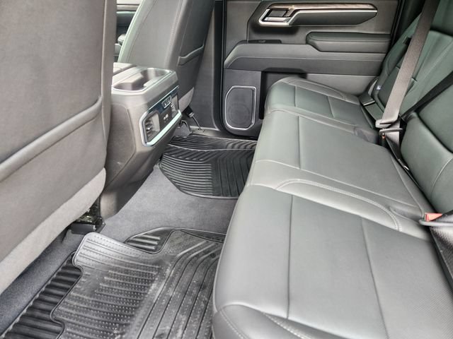 Used 2025 Chevrolet Silverado 2500 LTZ w/ LTZ Convenience Package AWD/4WD image 30