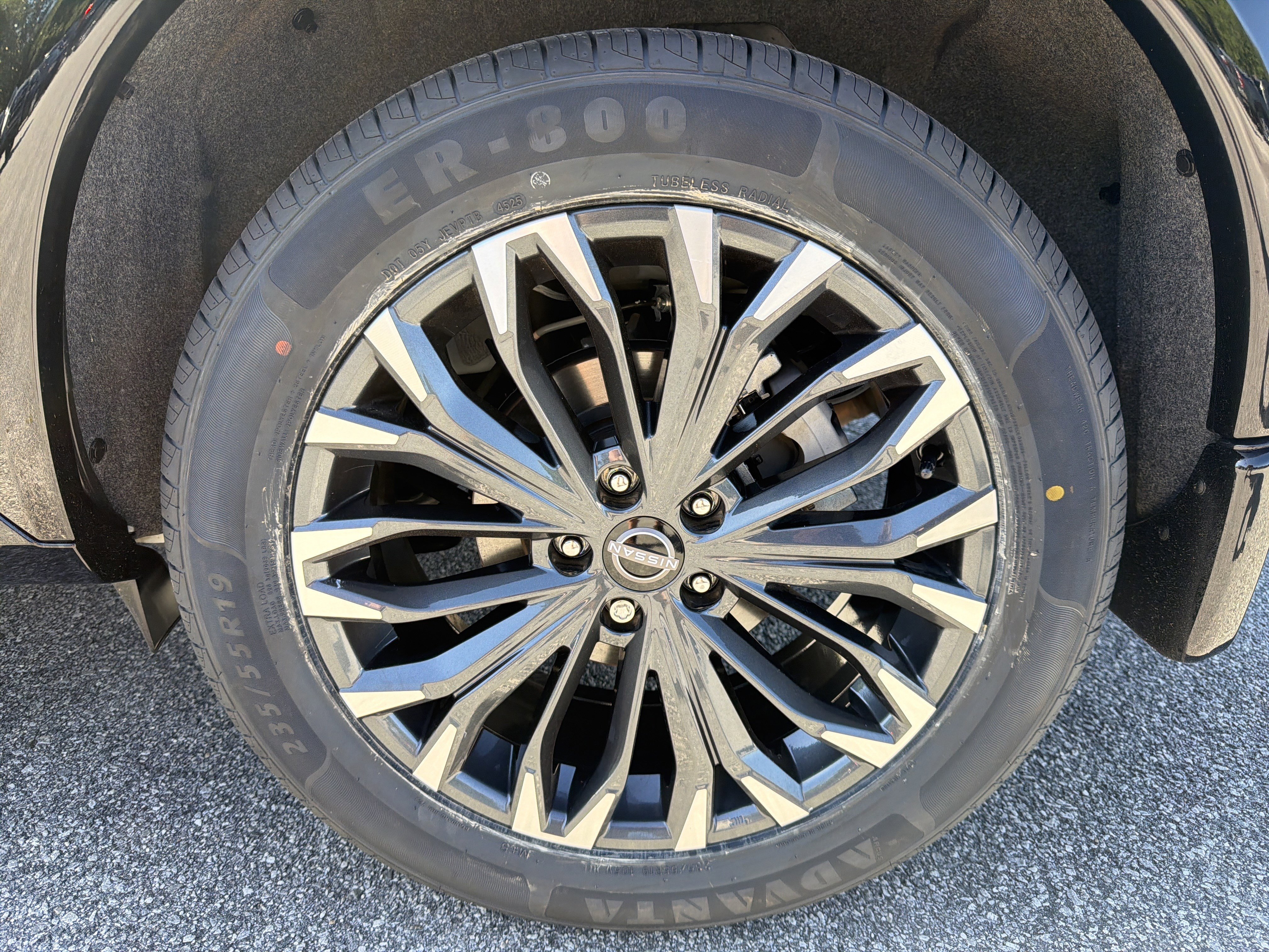 Used 2024 Nissan Rogue Platinum AWD/4WD image 24