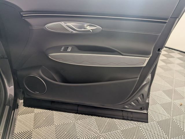 Used 2022 Genesis GV70 2.5T w/ Advanced Package image 35