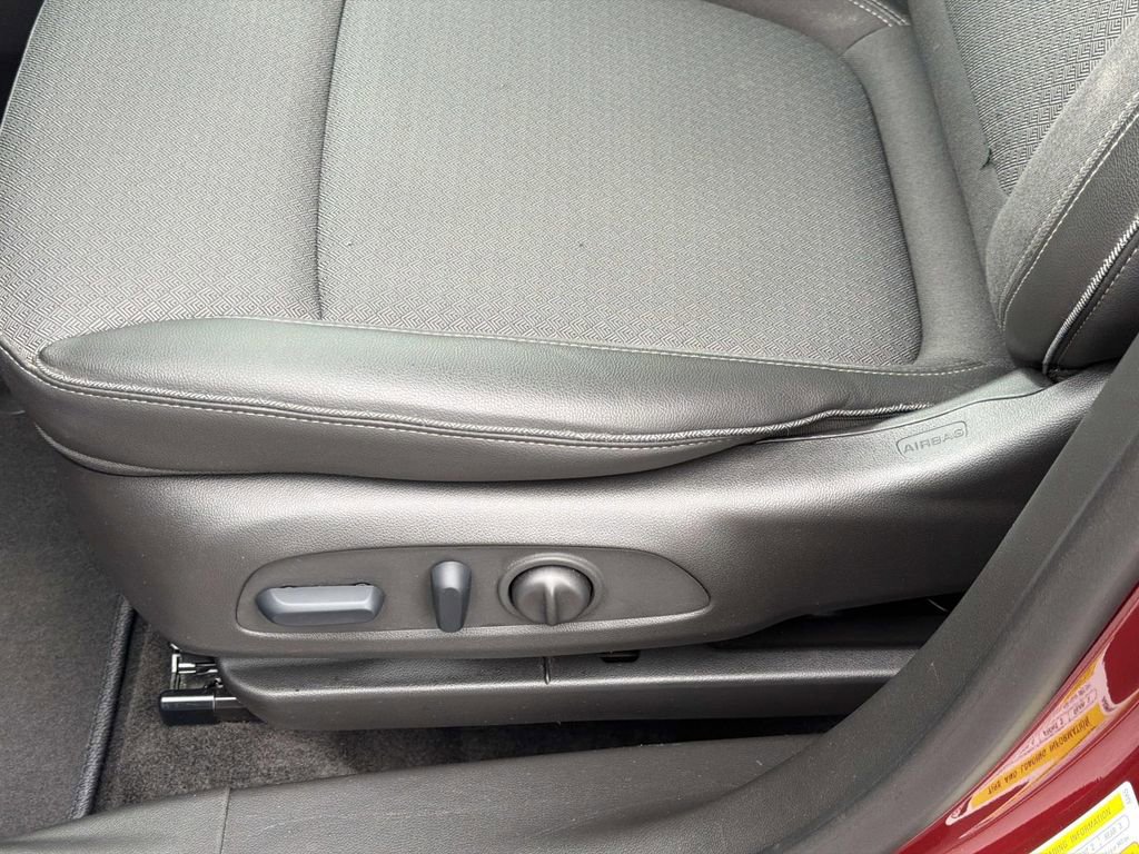 Used 2023 Buick Encore GX Select w/ Sport Touring Package image 22