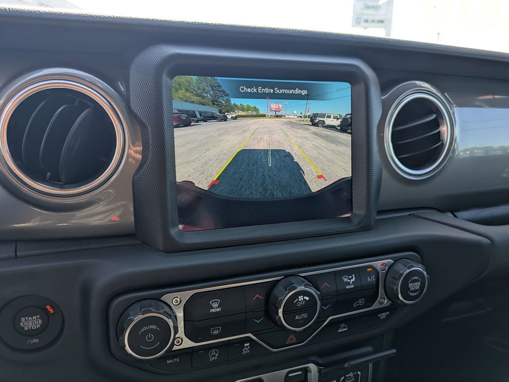 Used 2023 Jeep Gladiator Overland AWD/4WD image 21