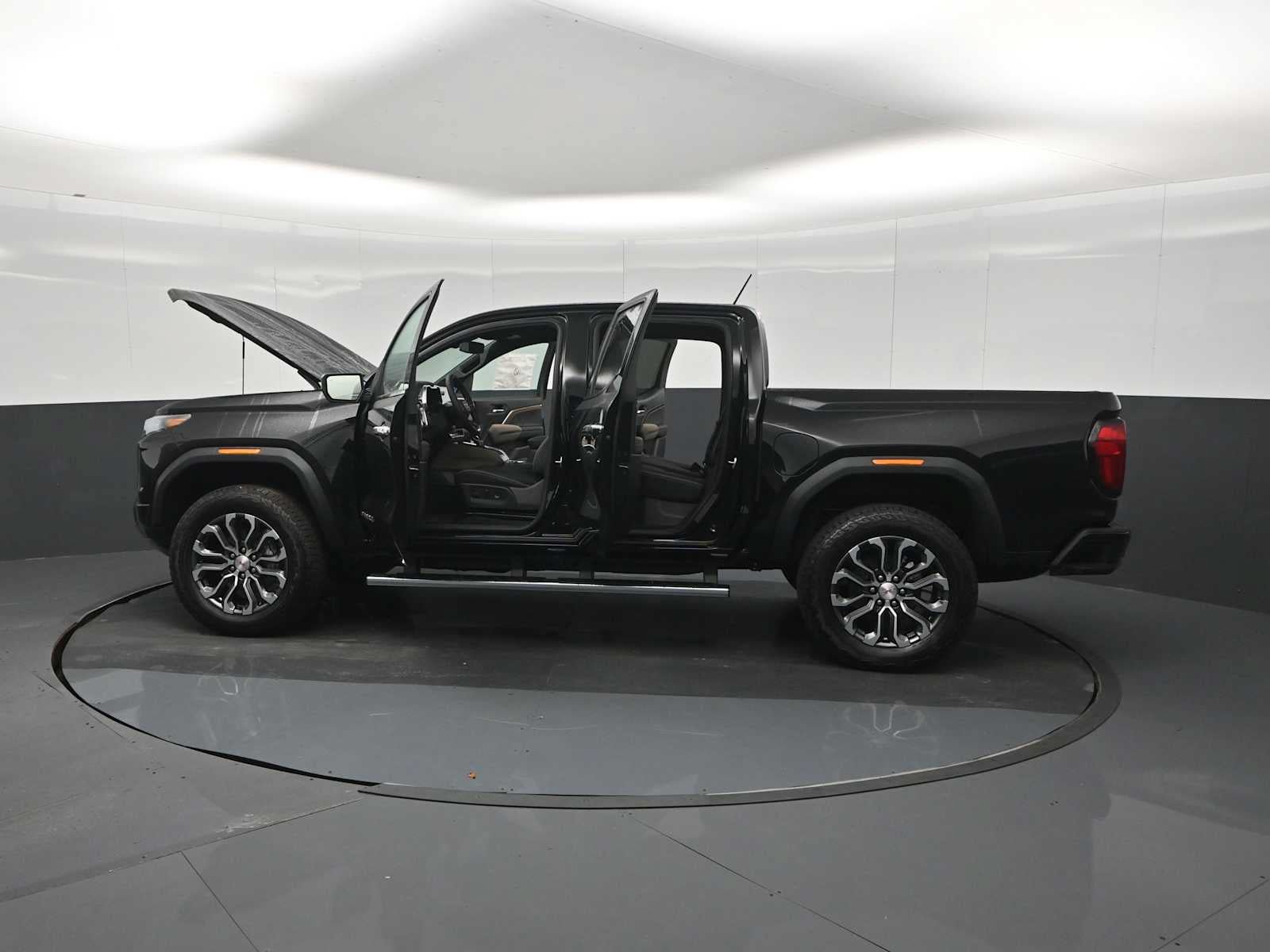 New 2026 GMC Canyon Denali AWD/4WD image 29