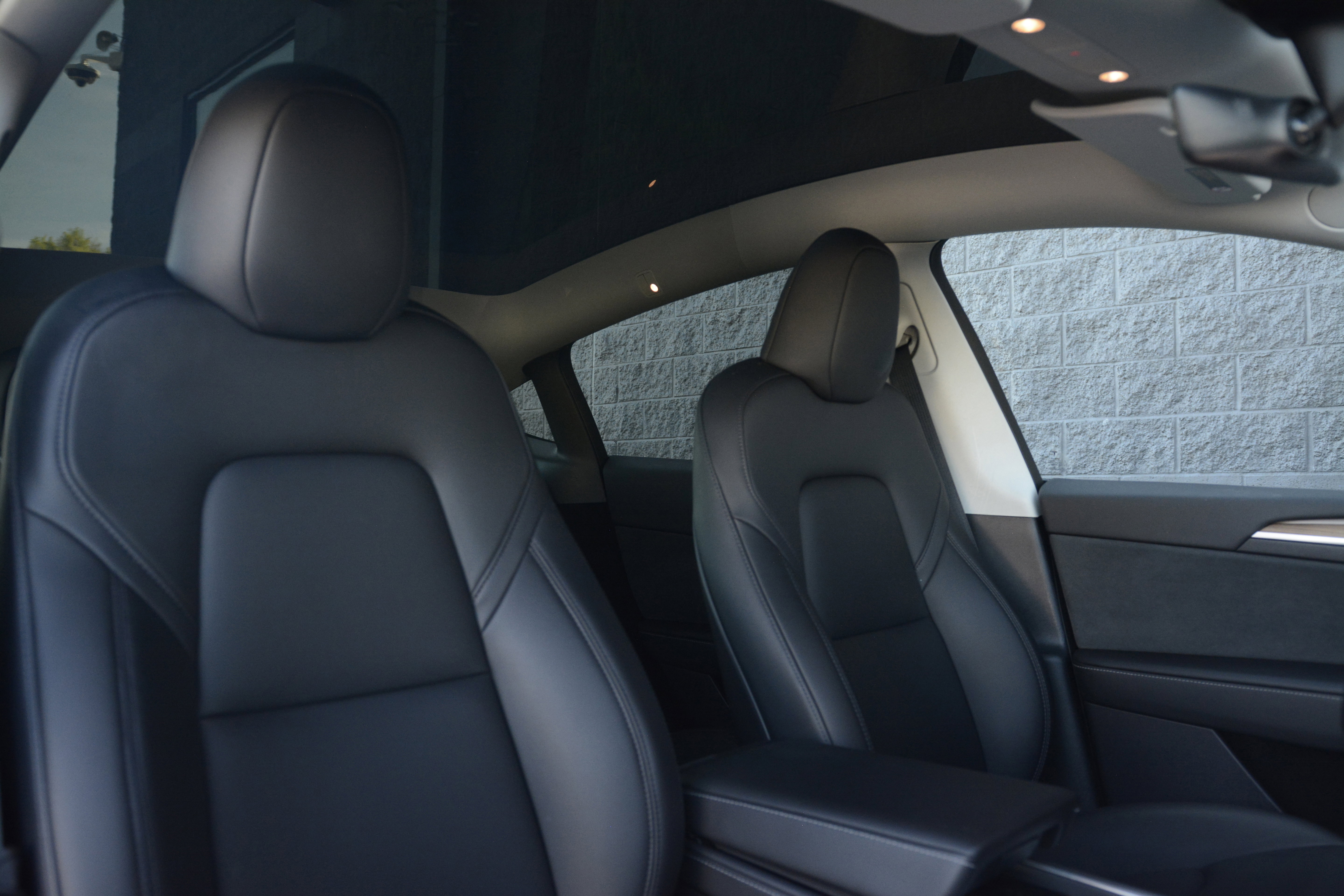 Used 2023 Tesla Model Y Long Range image 23