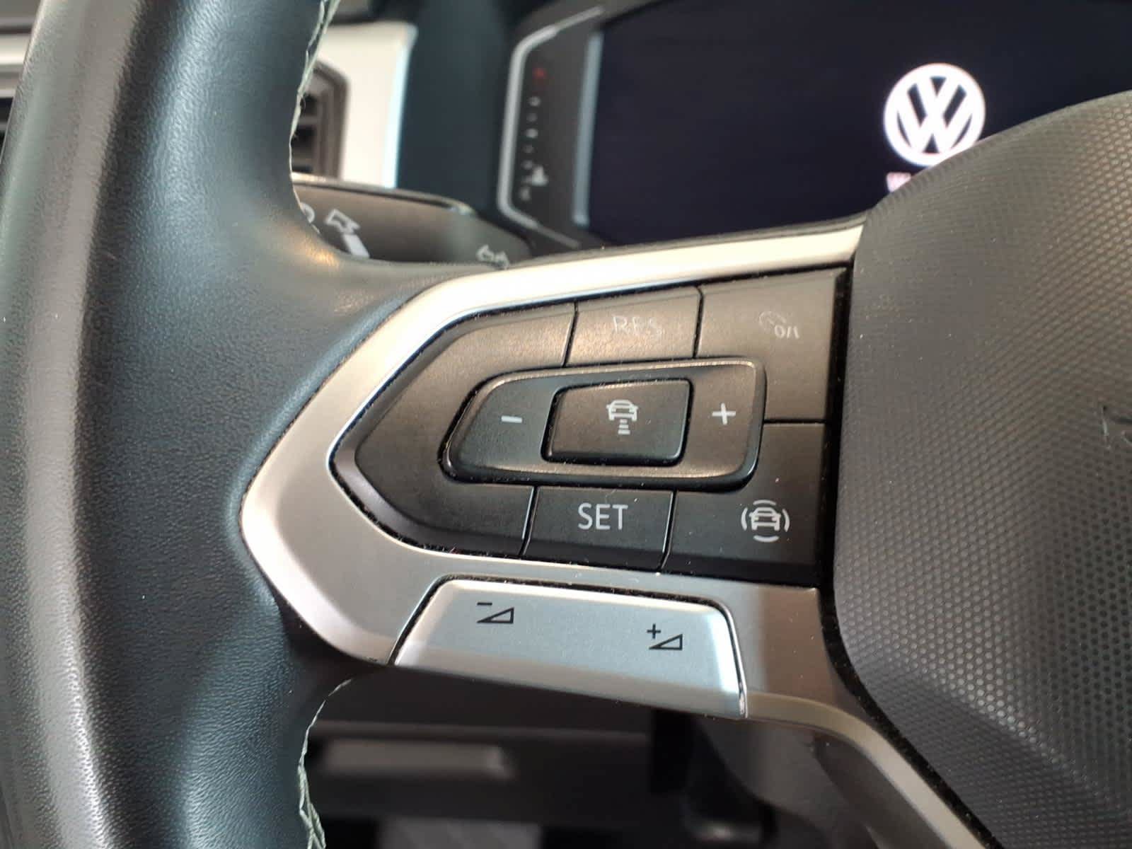 Used 2023 Volkswagen Atlas SE AWD/4WD image 14