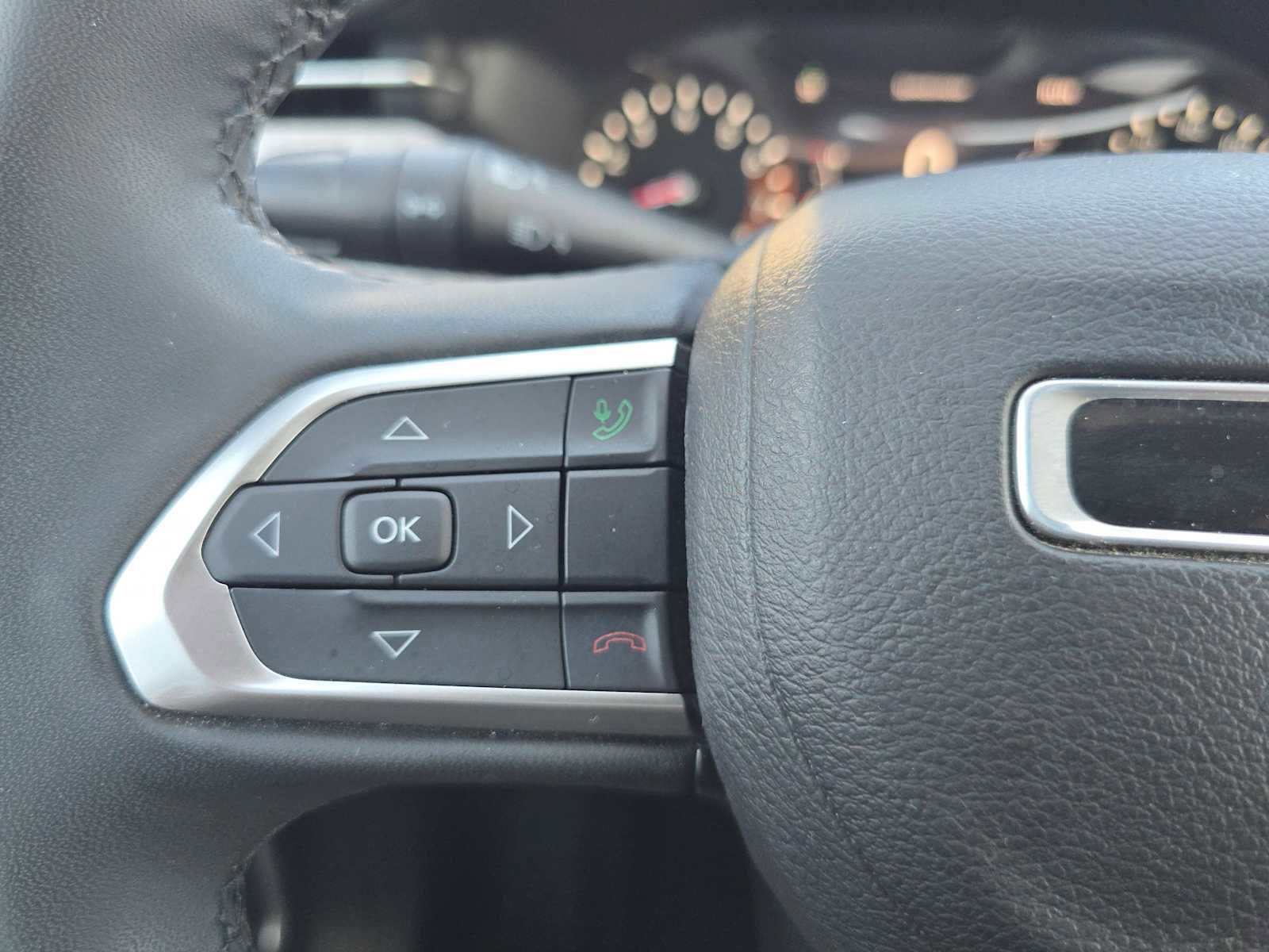 Used 2023 Jeep Compass Latitude w/ Sun and Sound Group image 31